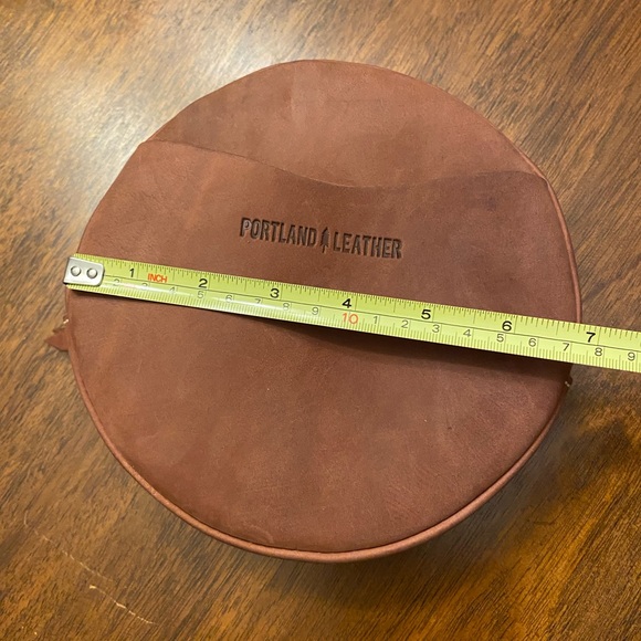 Portland Leather Goods Small Mauve Circle Bag - Picture 5 of 5